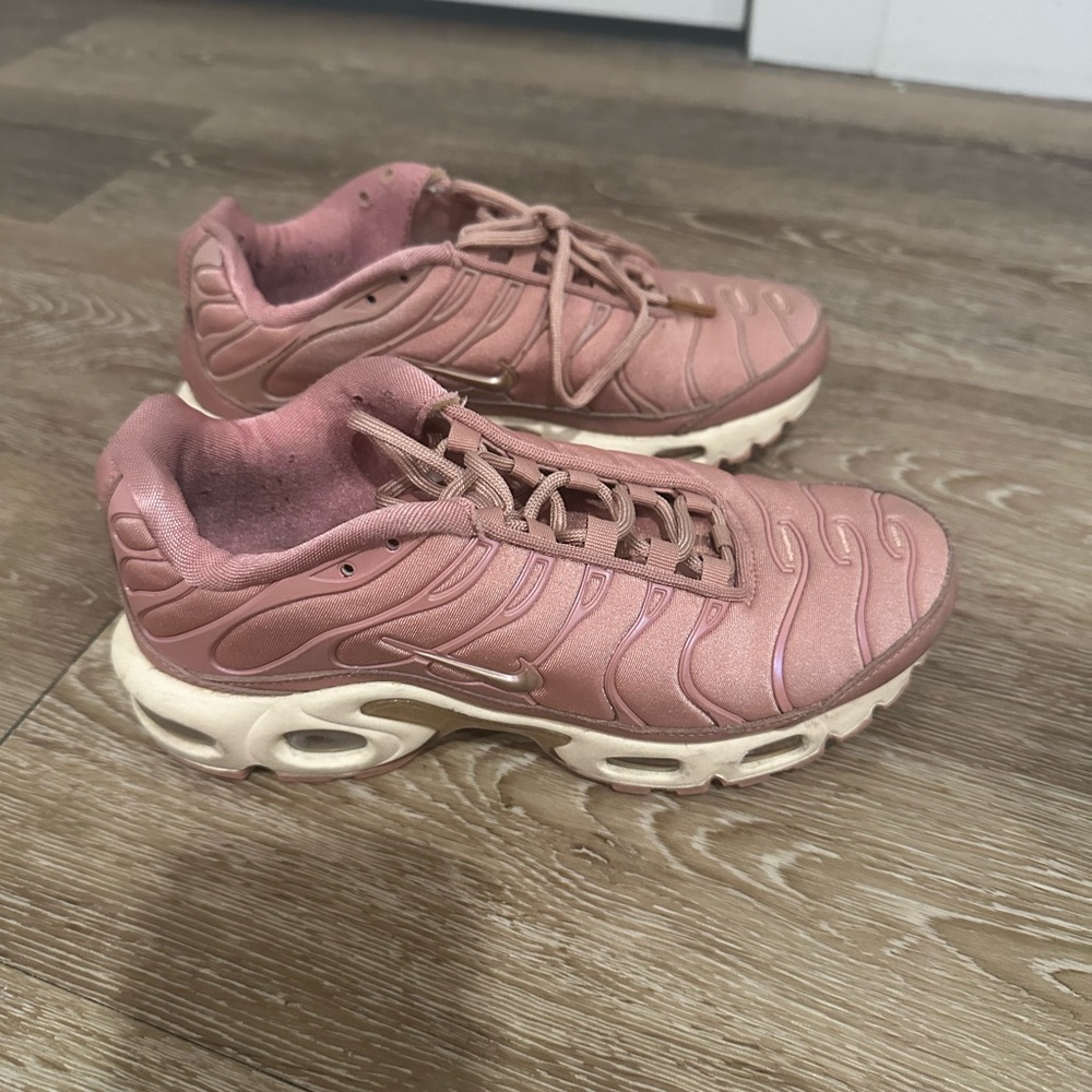 Nike Air Max Pink